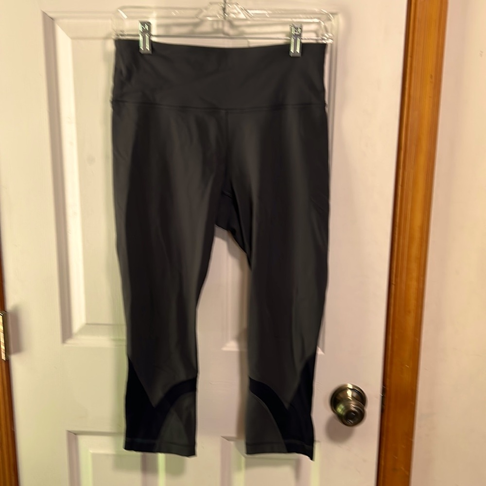 Lululemon capri yoga/running pants